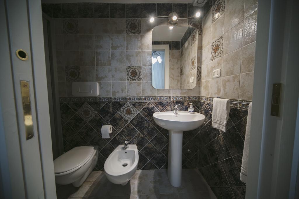Area Angioina Suites Napoli Ngoại thất bức ảnh