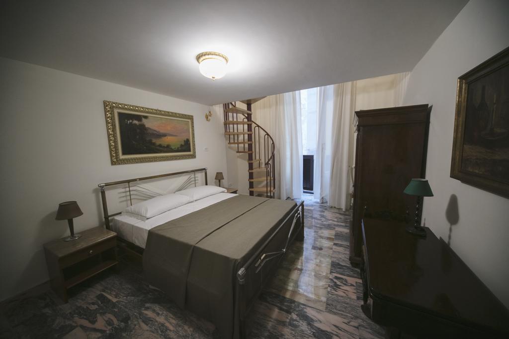 Area Angioina Suites Napoli Ngoại thất bức ảnh