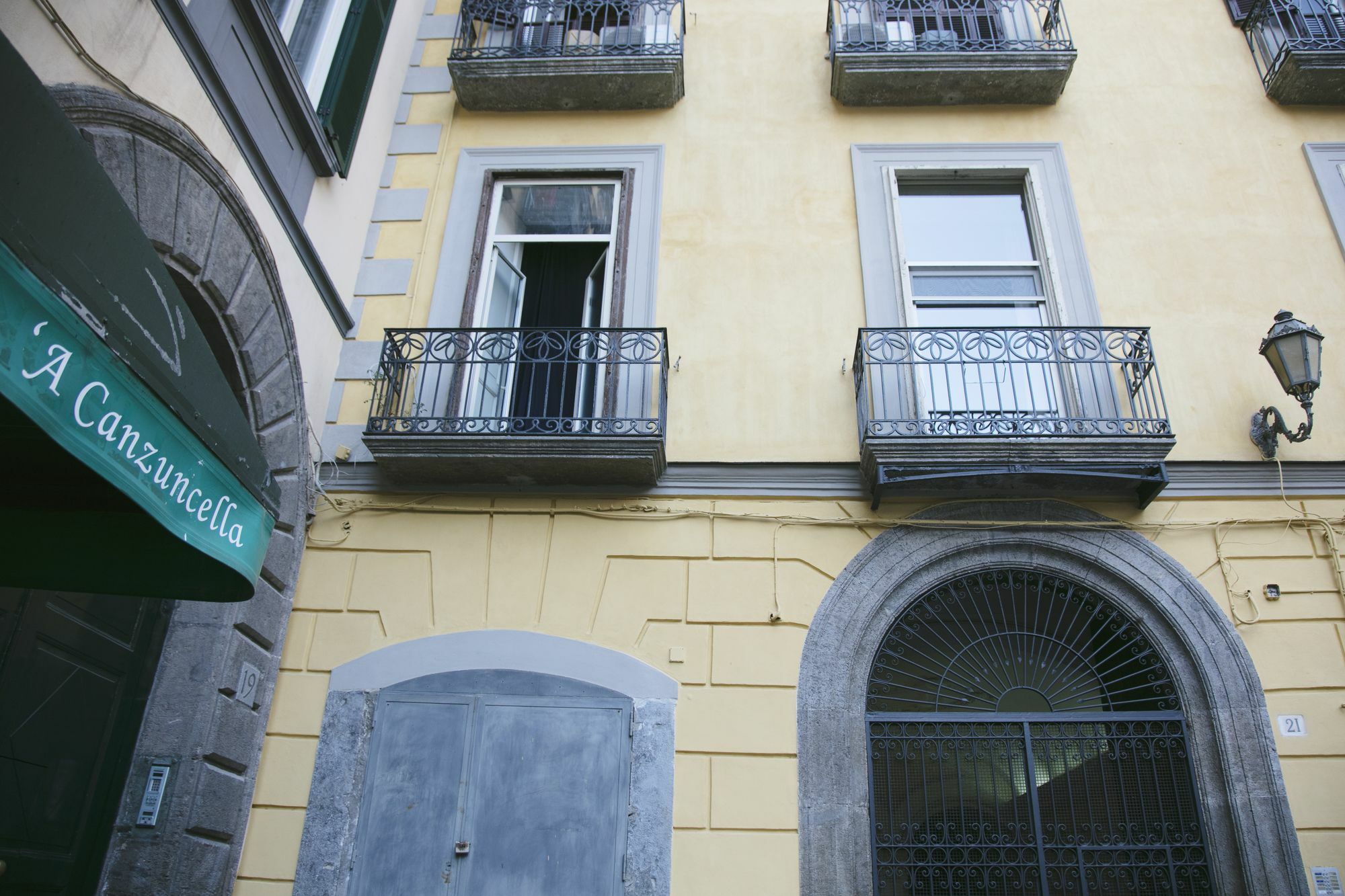 Area Angioina Suites Napoli Ngoại thất bức ảnh